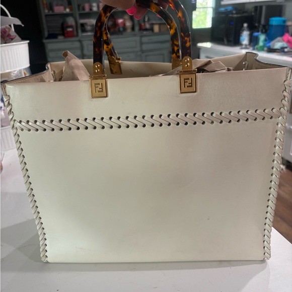 Fendi White Leather sunshine medium  Tote Bag - Picture 3 of 6